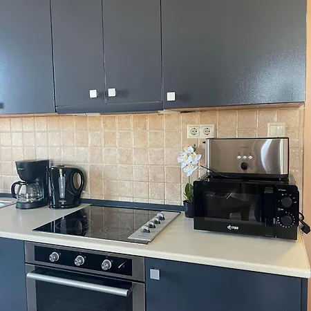Europa Birdland Apartment