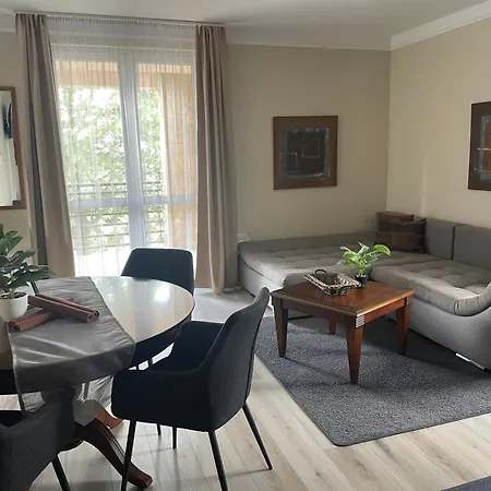 Europa Birdland Apartment *